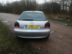 Audi a3 1 6 benzine leer