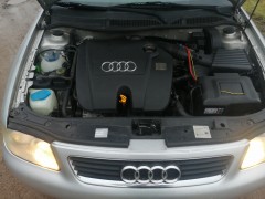 Audi a3 1 6 benzine leer