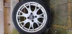 Volvo 17 inch velgen met goede zomerbanden