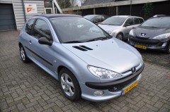 Peugeot 206 1.6-16V XS