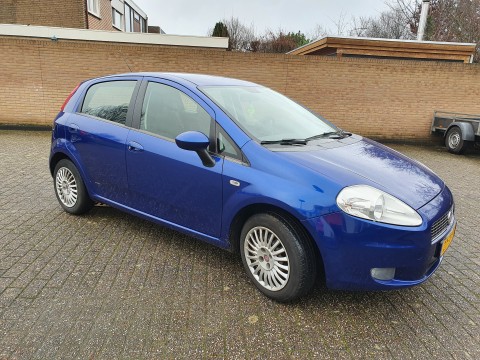 Fiat Grande Punto bouwjr 2008  APK tot nov 2021