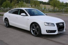 Ik verkoop mijn Audi A5-auto uit 2010 voor 4500 euro