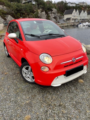 Ik verkoop mijn FIAT 500-auto uit 2015 voor 4500 euro 