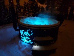 Luxe hottub