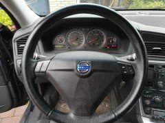 De &eacute;chte 5 cilinder benzine 2 4 Volvo V70 140pk