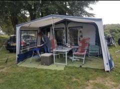 Caravan   inboedel   tent   luifel 4 persoons