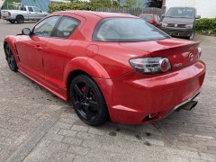 Mazda RX-8 maar dan met V-8 motor!!!! ideale driftauto