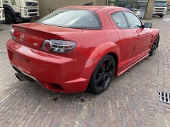 Mazda RX-8 maar dan met V-8 motor!!!! ideale driftauto