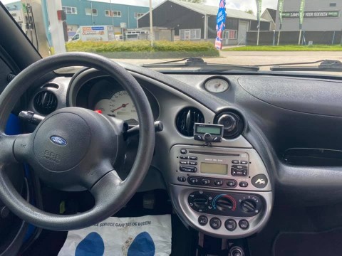 Te koop Ford Ka met airco en  parrot systeem 131000 klm