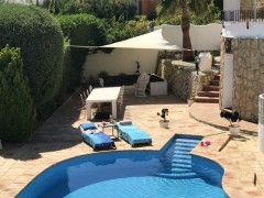 Luxe, ruime, volledig airconditioned villa voor 12p in Benissa / Morai