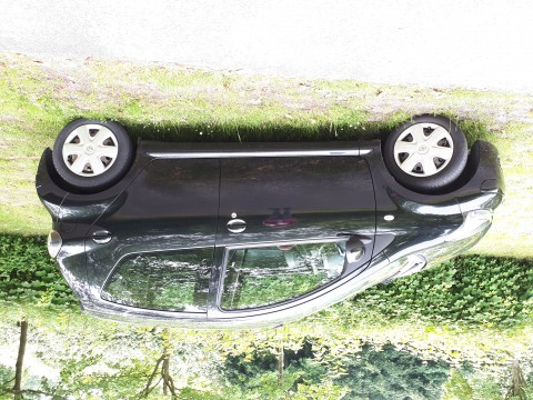 Toyota Aygo 1 0 Benzine comfort Navigator 2012 Zwart