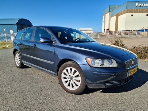 Volvo V50 2 4 Momentum  140 PK  Automaat  Youngtimer  Trekhaak