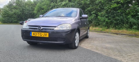 Opel Corsa 1 2 16V Twinport 5D 2006 Paars