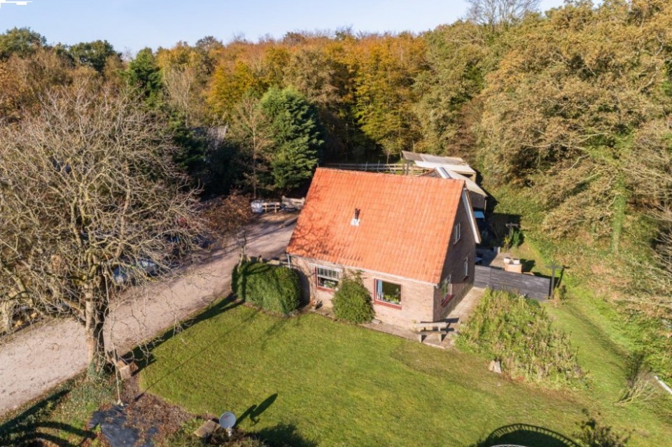 Te koop bouwval huisje in de prachtige natuur VERKOCHT