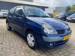 Renault Clio 1 2 16V dynamique