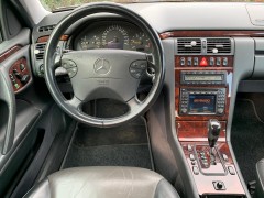 ✅✅ Mercedes  E-Klasse 2.7 CDI E 270 Diesel Classic Automaat 2001 1