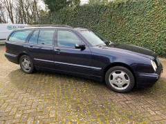 ✅✅ Mercedes  E-Klasse 2.7 CDI E 270 Diesel Classic Automaat 2001 1