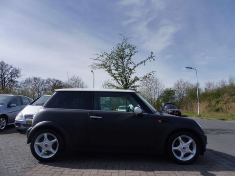 Mini Cooper 1600   Sportpakket   Cruise  Airco