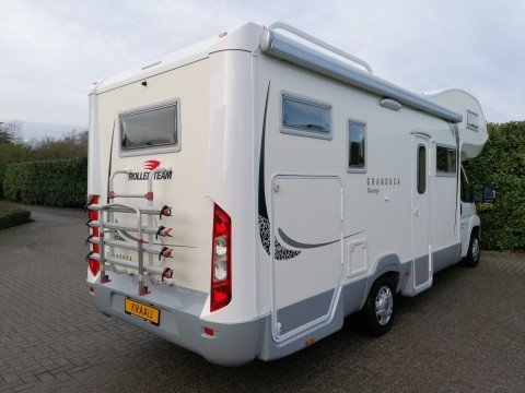 TE HUUR Luxe Campers 4-5 persoons TV Schotel Hefbed Fransbed Alkoof