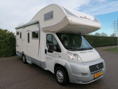 TE HUUR Luxe Campers 4-5 persoons TV Schotel Hefbed Fransbed Alkoof