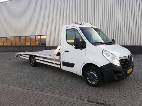 TE HUUR: Autotransporter oprijwagen autoambulance huren