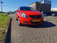 Opel corsa 1 4  16V  3D 2010 rood