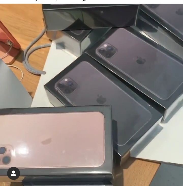 iPhone 11 Pro 64GB 430eur,Samsung S20 5G 128GB 430eur