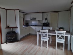 VAKANTIEWONING TE HUUR  4 JULI TM 11 JULI  € 440,-- op park met zeer