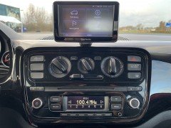 Volkswagen Move Up  1 0 68pk CNG aardgas airco navigatie el  ramen