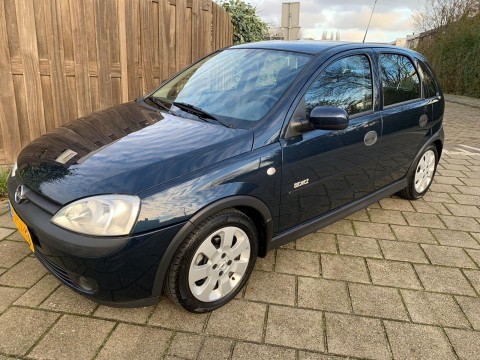 Opel Corsa Automaat 5 deurs - 1 2 16V ELEGANCE  121 600km