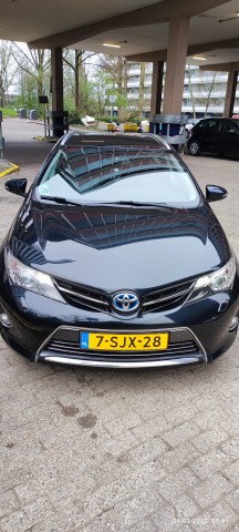 Toyota auris 1 8 hybrid