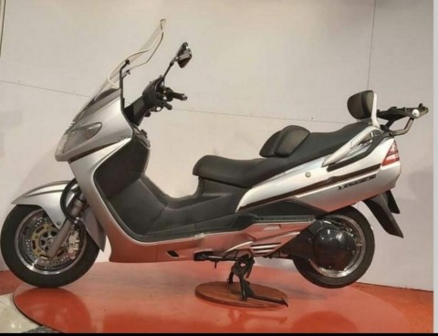 Suzuki Burgman AN400