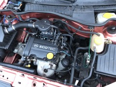 Opel Corsa c 1 0 12v  comfor