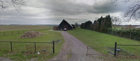 Mooi project boerderij zonder woning maar er een bij bouwen kan hier