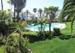 Grond appartement Estepona