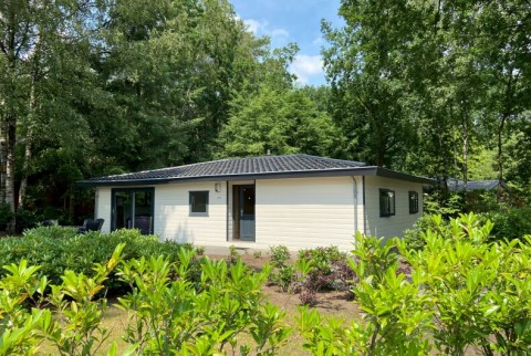 Vrijstaand Chalet op vakantiepark