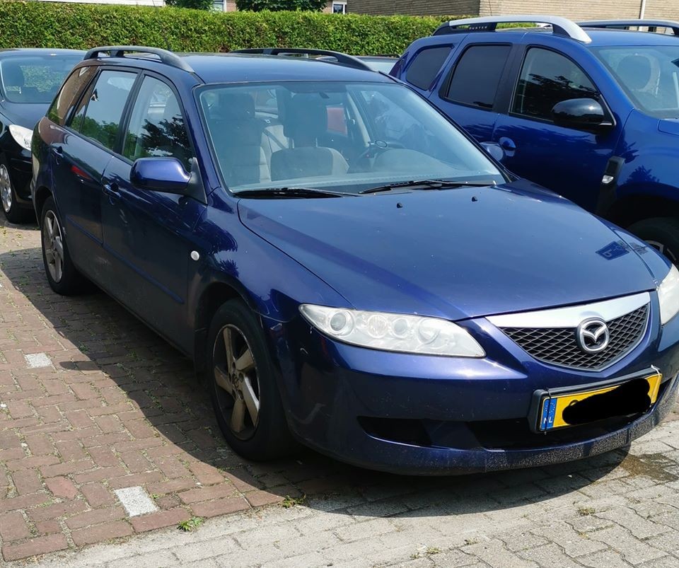 Mazda 6  1 8i  exlusive