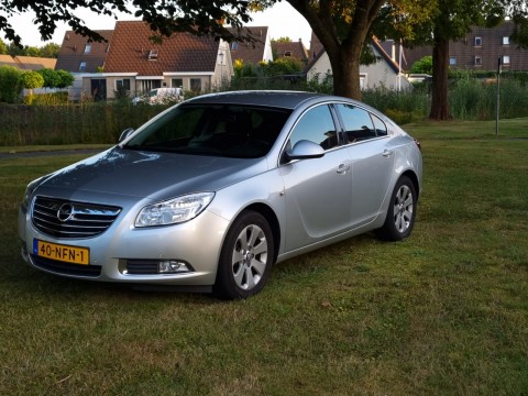 Hele fijne   Zeer nette goed onderhouden Opel Insignia 1 8