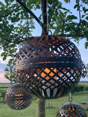 Metalen decoratiebollen voor in huis of tuin - in 3 maten beschikbaar