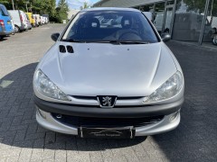 Peugeot 206 1 6 16V XS  Nette auto 