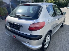 Peugeot 206 1 6 16V XS  Nette auto 