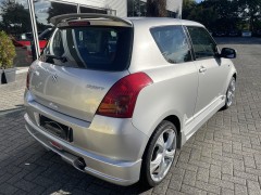 Suzuki SWIFT 1 5 16V VVT Exclusive 