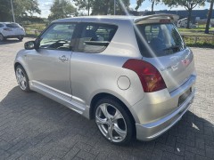 Suzuki SWIFT 1 5 16V VVT Exclusive