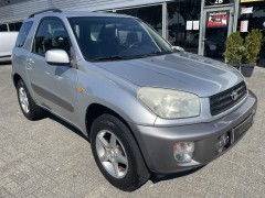 Toyota RAV4 1 8 16V VVTI 3-DRS Luna 