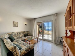 Uw Appartement in MORAIRA met meubels en zeezicht op klif en onderbouw