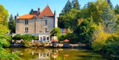 Vakantiechalet op een 4-sterren kasteelcamping in de Dordogne