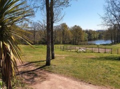 Vakantiechalet op een 4-sterren kasteelcamping in de Dordogne