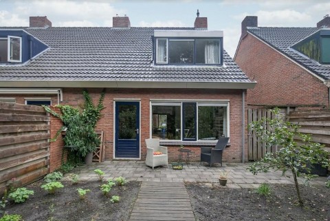 Twee woningen per direct te huur