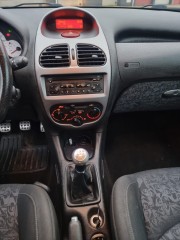 Peugeot 206 1 4 met nieuwe apk