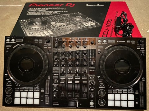 Pioneer DDJ 1000  Pioneer DDJ 1000SRT  Pioneer XDJ-RX3  Pioneer XDJ XZ